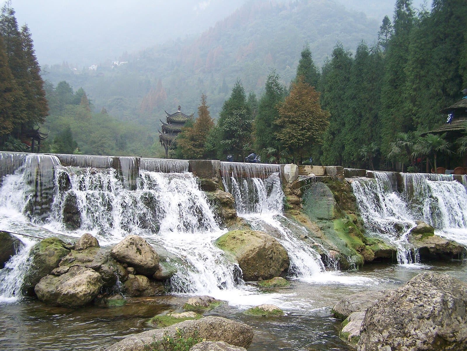 Forested paths and Taoist temples on Mount Qingcheng — view 1