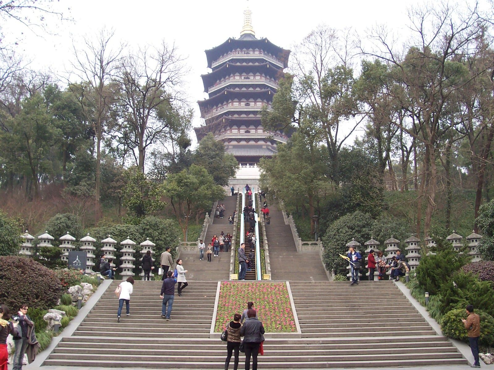 Leifeng Pagoda above West Lake in Hangzhou — view 2