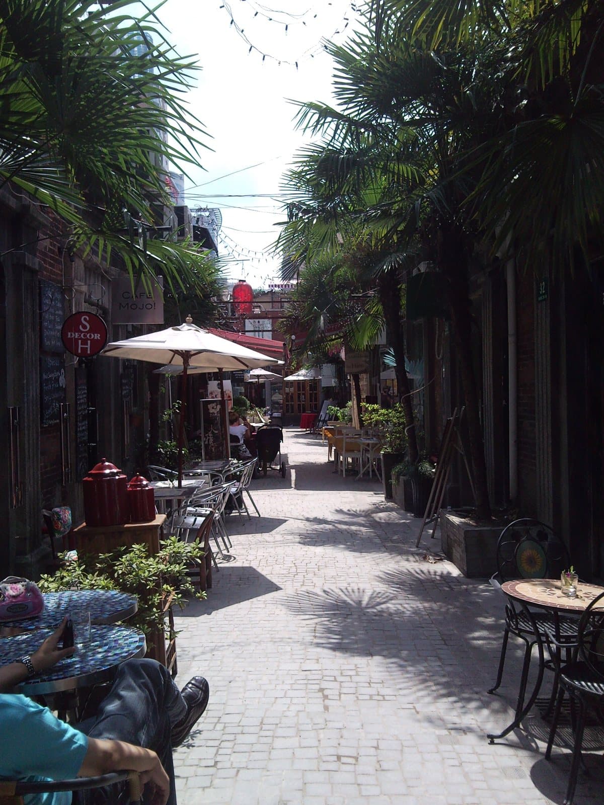 Narrow shikumen lanes, shops and studios in Tianzifang — view 1