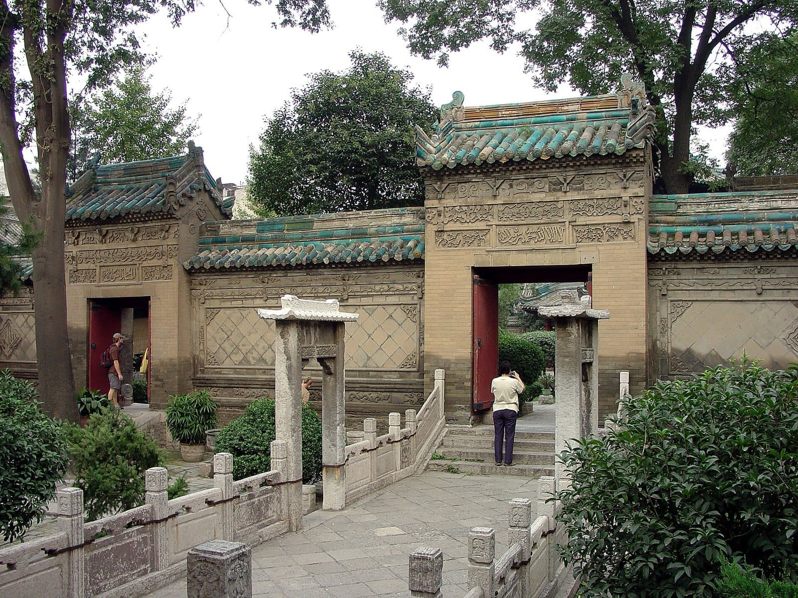 Chinese-style courtyards and halls at the Great Mosque of Xi'an — view 3