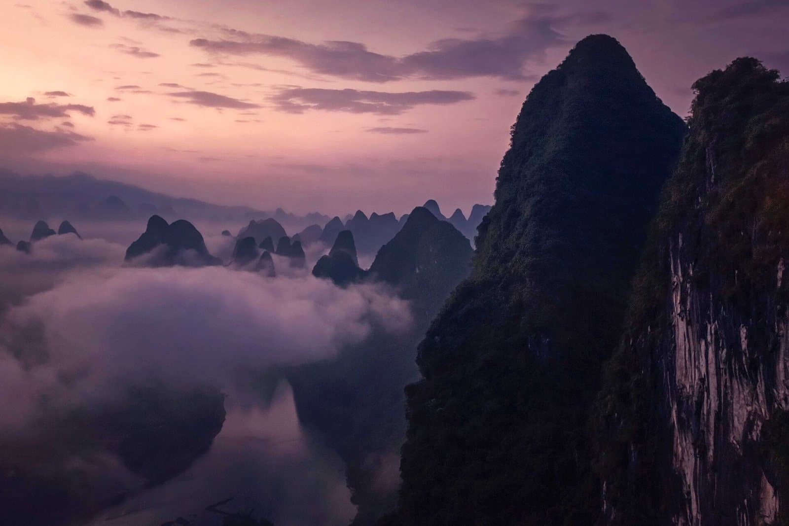 Li River bends and karst peaks viewed from Xianggong Mountain — view 2