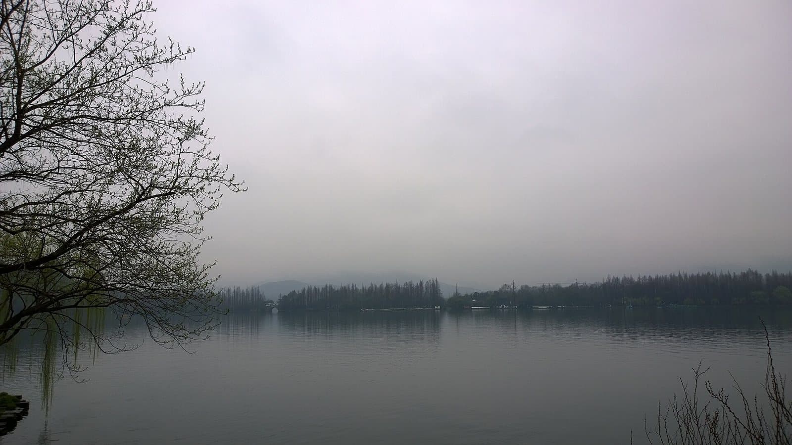 West Lake, causeways and hills in Hangzhou — view 3