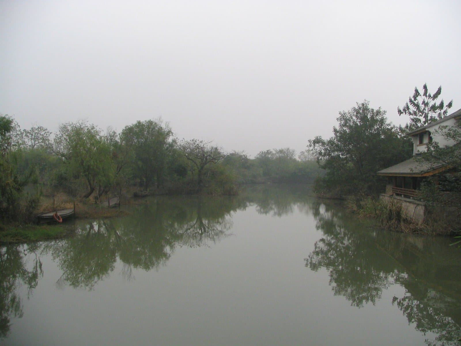 Waterways and wetland scenery at Xixi in Hangzhou — view 3