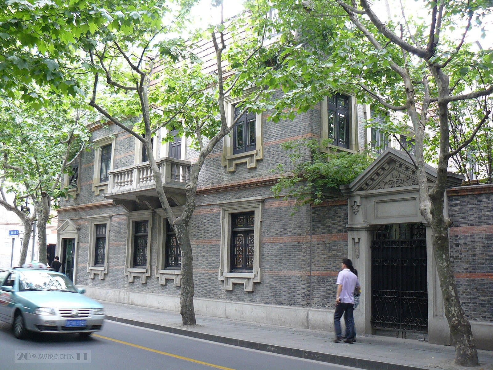 Restored shikumen buildings and pedestrian lanes in Xintiandi — view 3