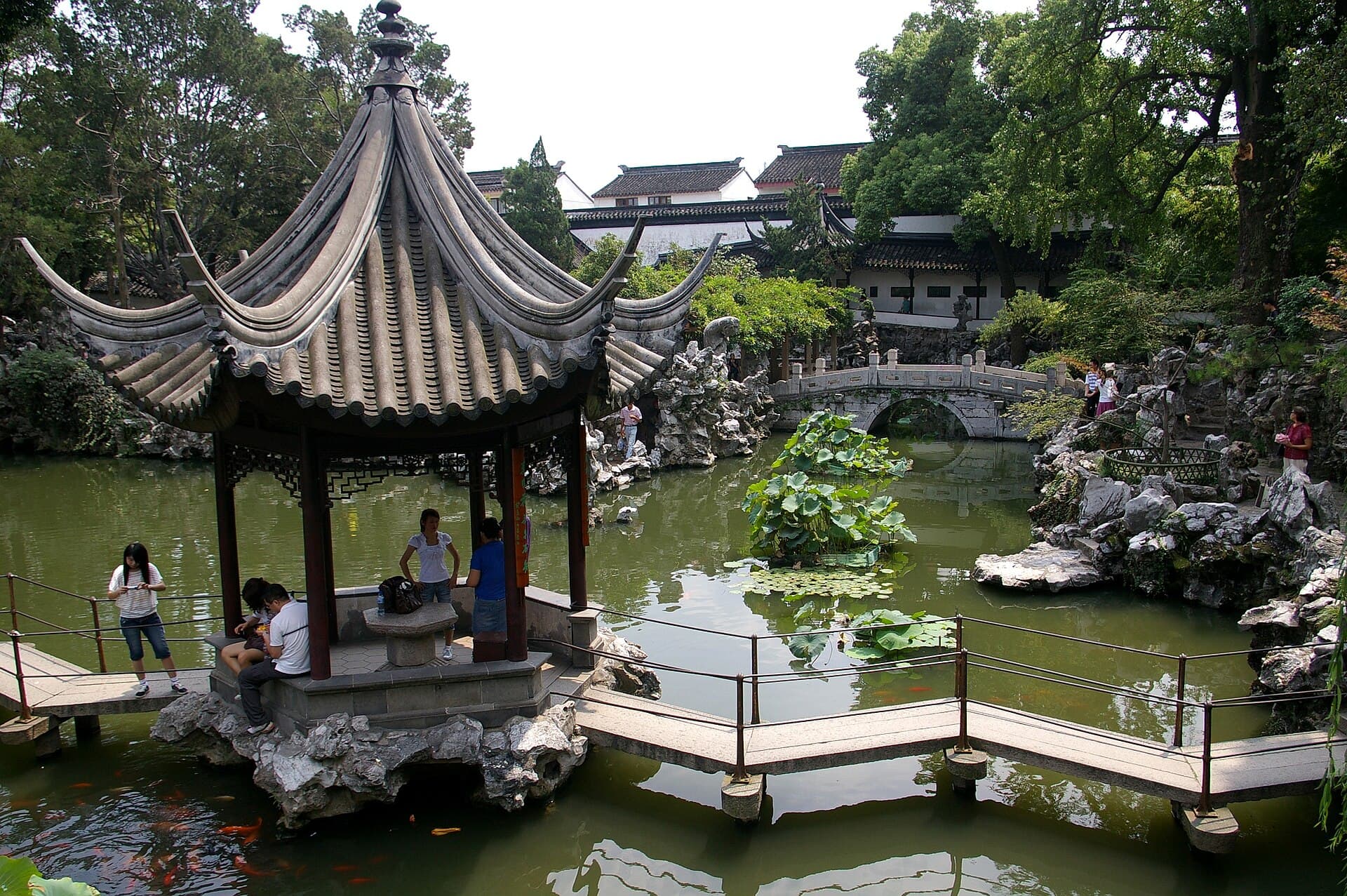 Lion Grove Garden — view 2